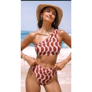 Cupshe Women's Super Bloom Asymmetric Cutout Bikini Top High Waisted Bottom Med